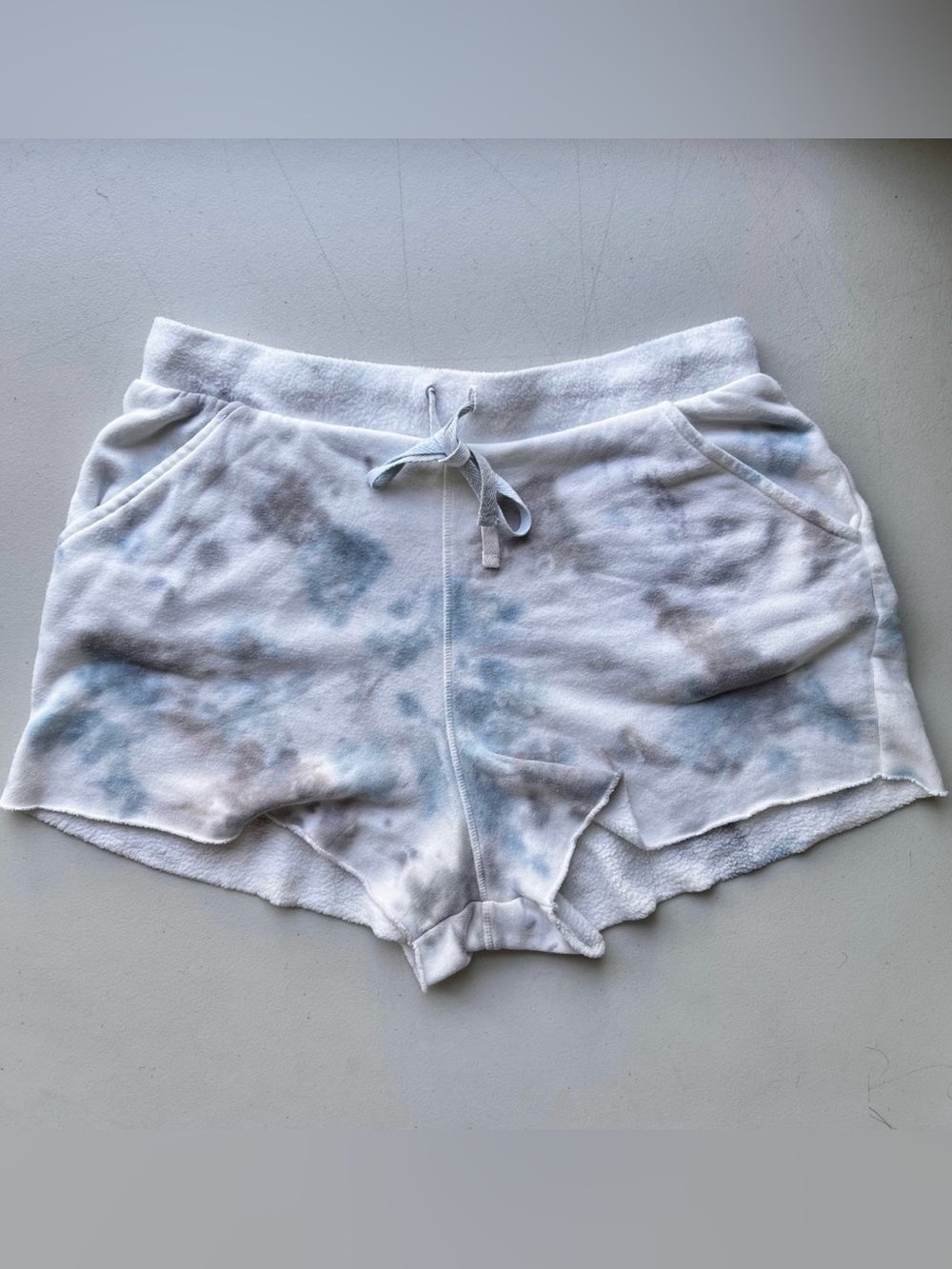 Free People Kelly Washed Ocean Tie Dye Fleece Shorts Size Medium. - Picture 3 of 6
